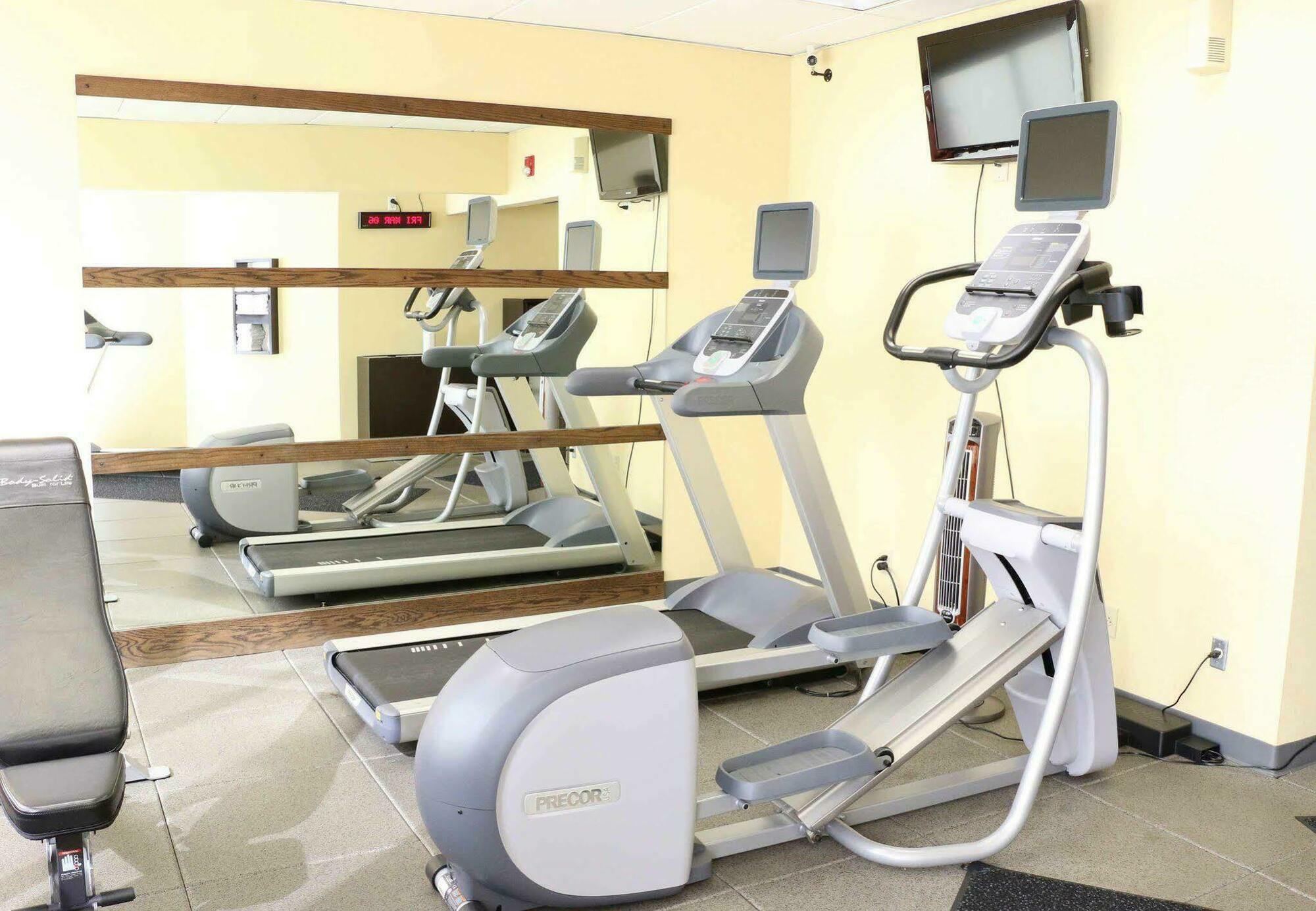 Отель Courtyard By Marriott Portland Airport Экстерьер фото